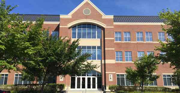 OrthoMaryland – Quarry Lake